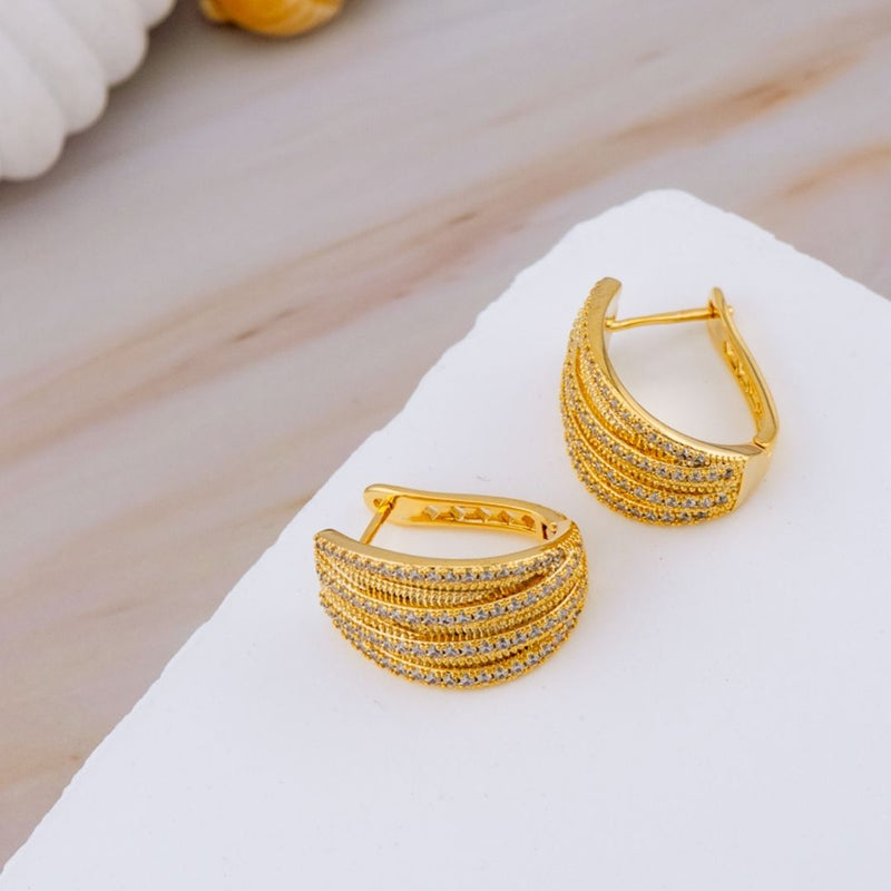Aretes hoops con zirconia baño 18k