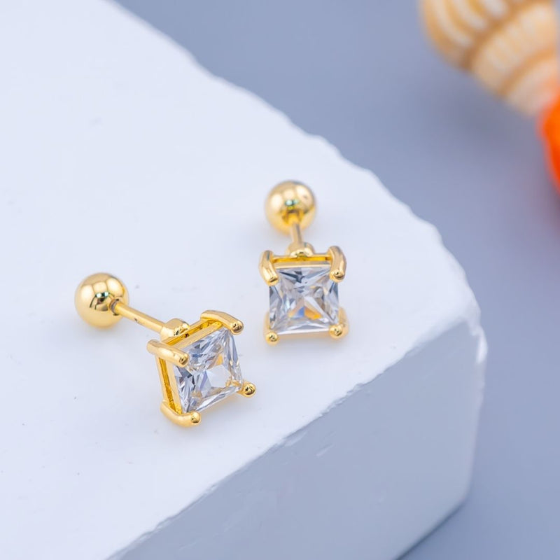 Aretes piercing cuadrado con zirconia baño 18k