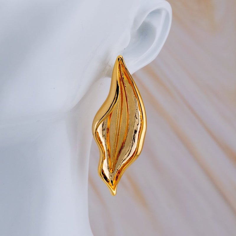 Aretes en tendencia chunky en forma de hoja baño 18k