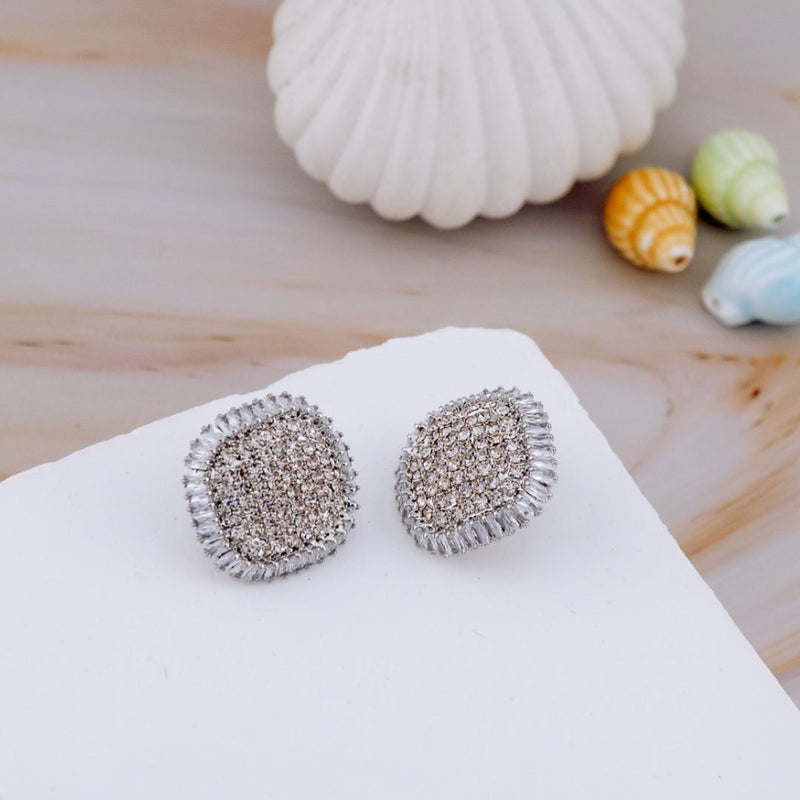 Aretes stud cuadrados con zirconia baño 18k