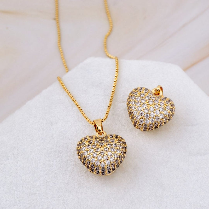 Dije corazon con micropave y baño 18k