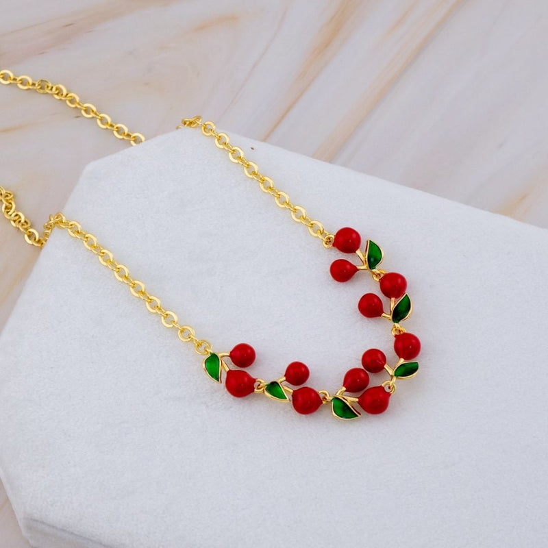 Collar de cadena con eslabones de baño 18k y decoraciones de cereza