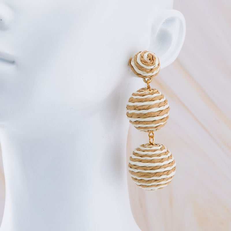Aretes colgantes de junco baño 18k