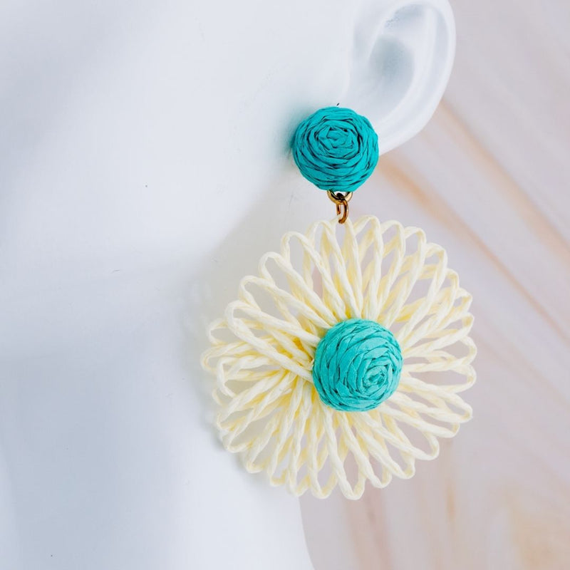 Aretes flor junco baño 18k