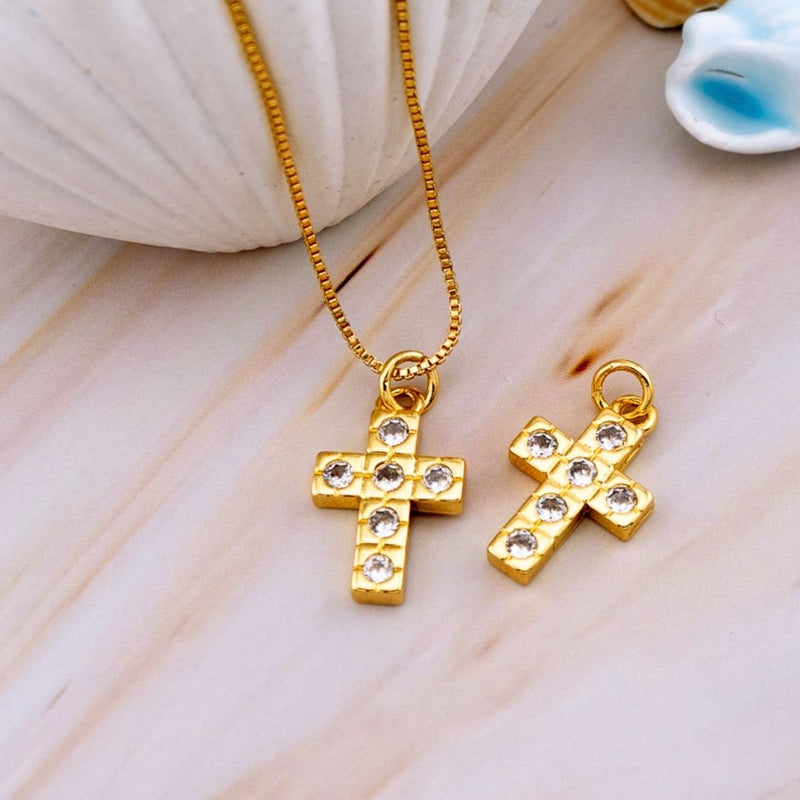 Dije MIcropave en forma de cruz baño 18k