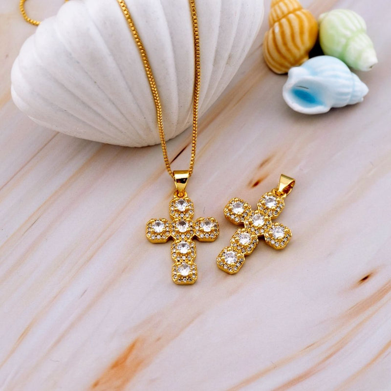 Dije micropave en forma de cruz baño 18k