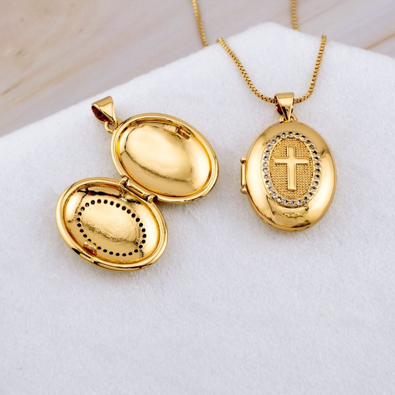 Dije religioso relicario cruz con micropave y baño 18k