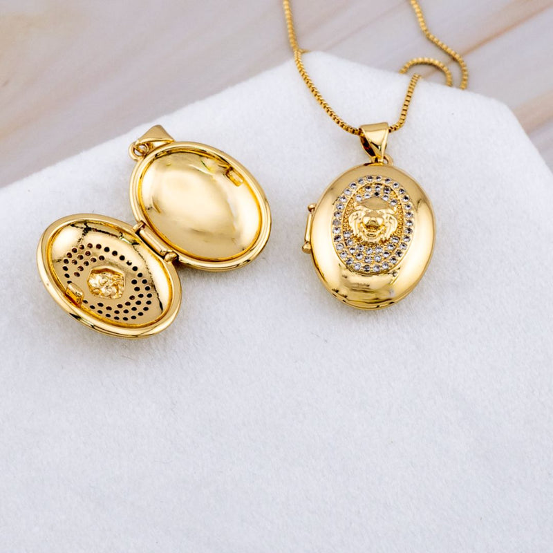 Dije Relicario Leon en micropave y baño 18k