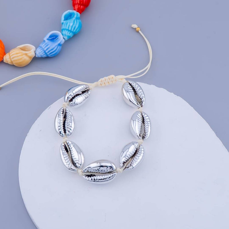 Pulsera ajustable de conchas de mar e hilo