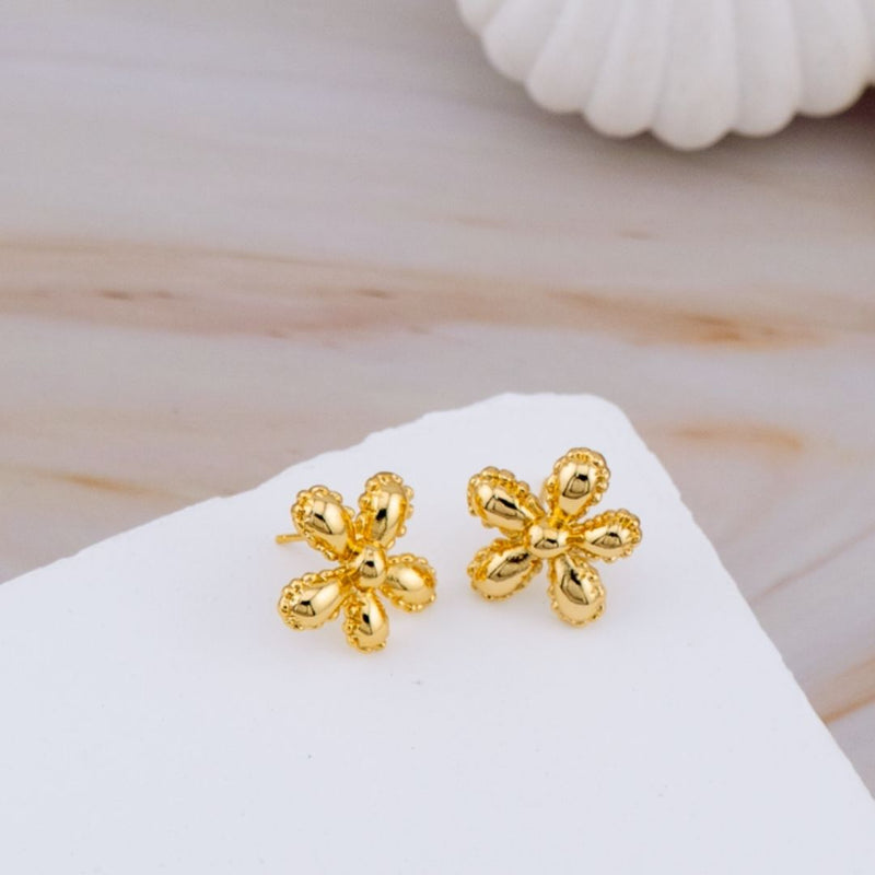 Aretes forma de flor baño 18k