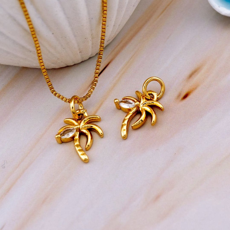 Dije palmera en baño de 18k