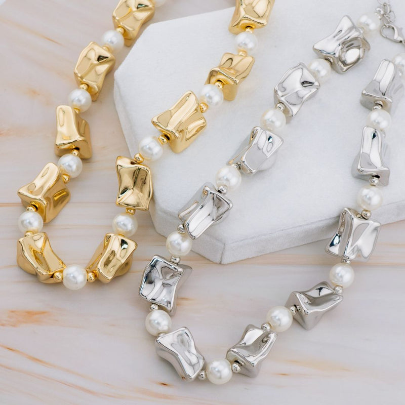 Colllar chunky con sepadores de baño 18k y perlas